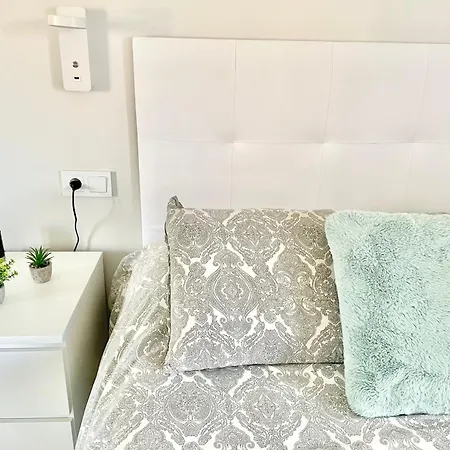 아파트 El Mirador De Viesques. Piscina Y Parking Privado!