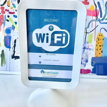 El Mirador De Viesques. Piscina Y Parking Privado! 아파트