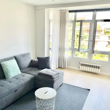 El Mirador De Viesques. Piscina Y Parking Privado! *