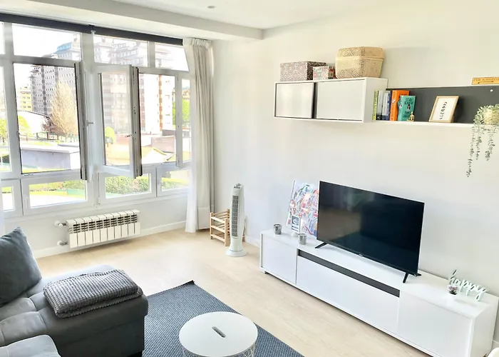 El Mirador De Viesques. Piscina Y Parking Privado! Apartment